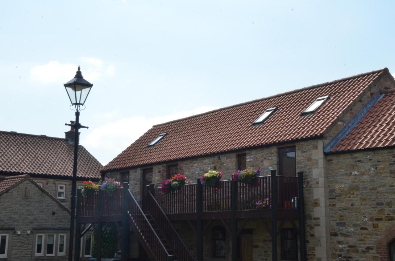 Plawsworth Hall Serviced And *