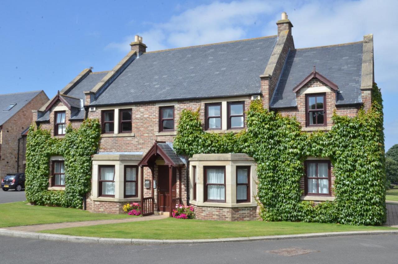 Apartment Plawsworth Hall Serviced And